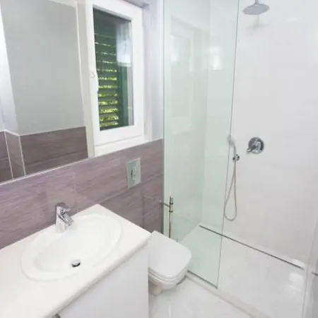 Klarisa Apartment Makarska